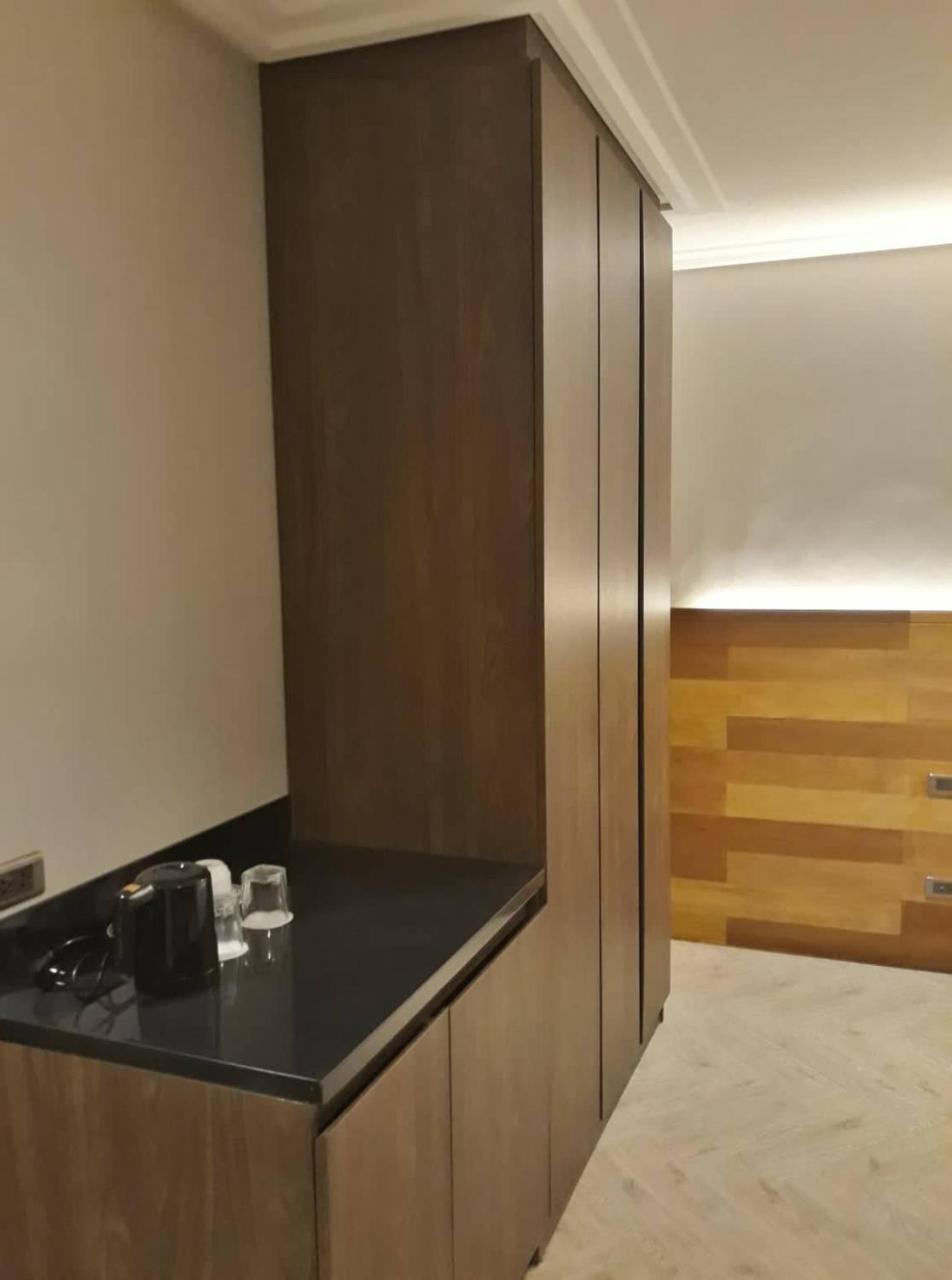 อะคาเซีย โฮเต็ล บาโกลอด Hotel บาโคลอด ภายนอก รูปภาพ